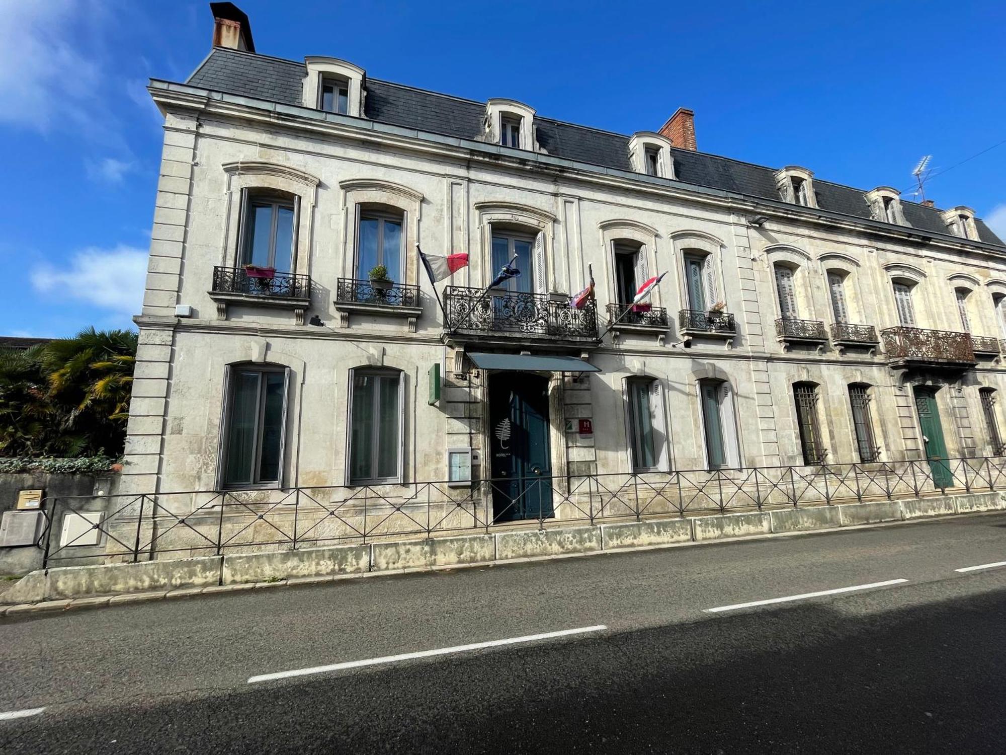 Hotel Le St Vincent à Roquefort  Extérieur photo