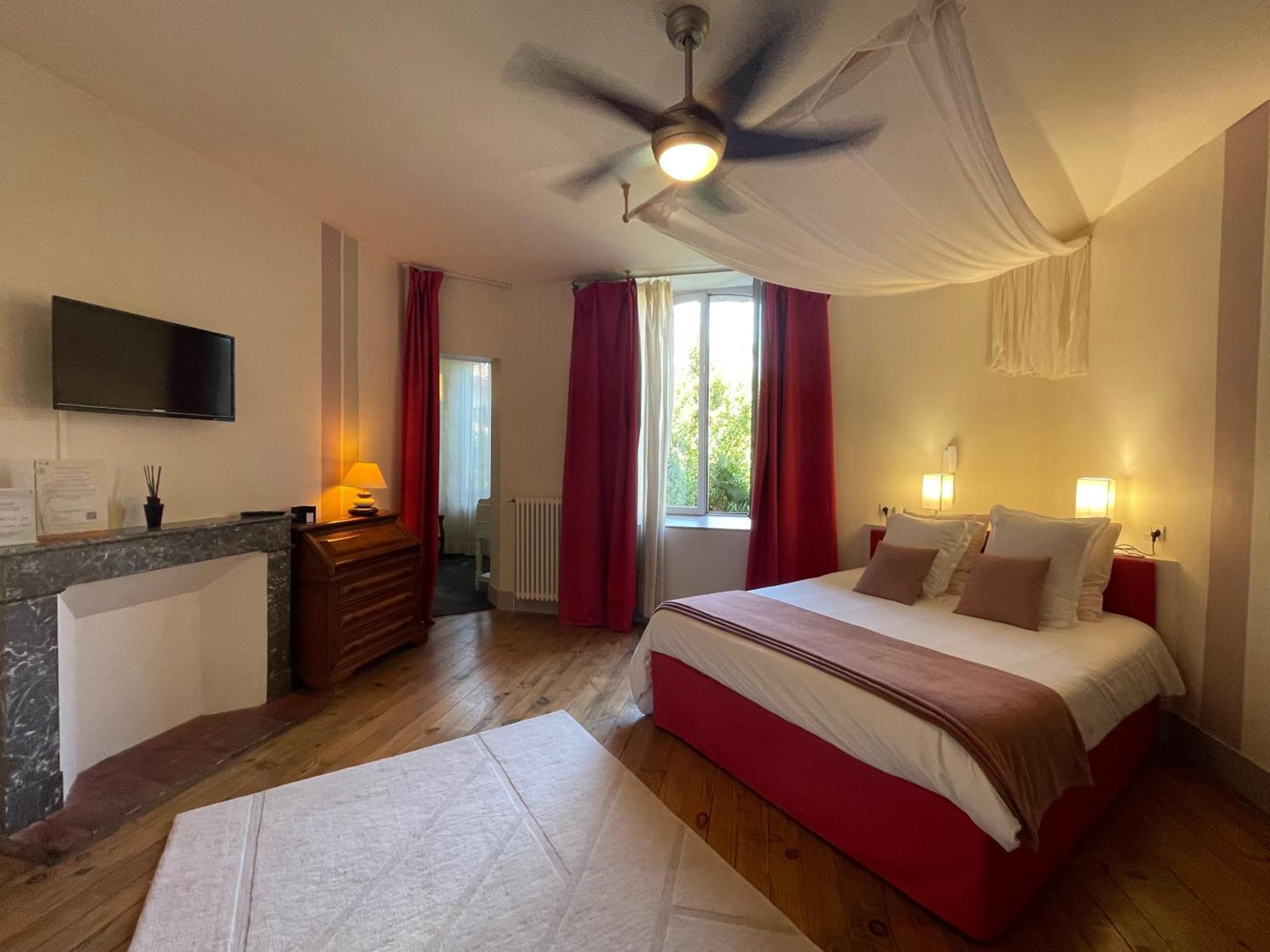 Hotel Le St Vincent à Roquefort  Extérieur photo